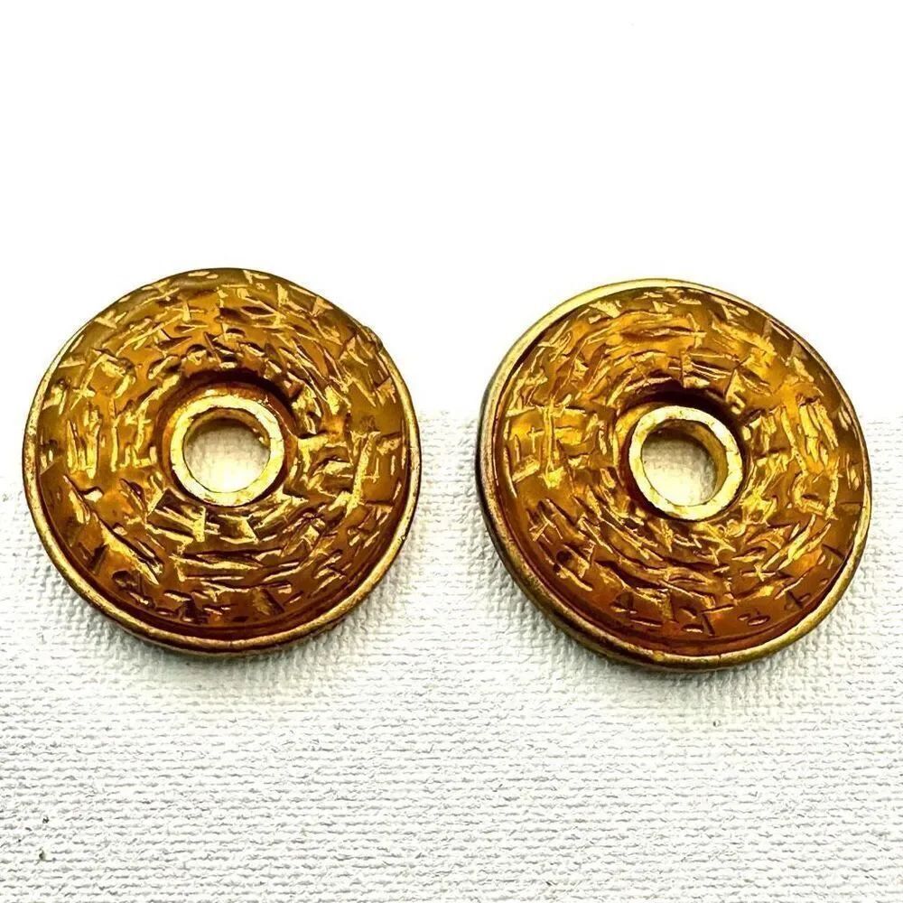 Gold tone round donut vintage clip on earrings